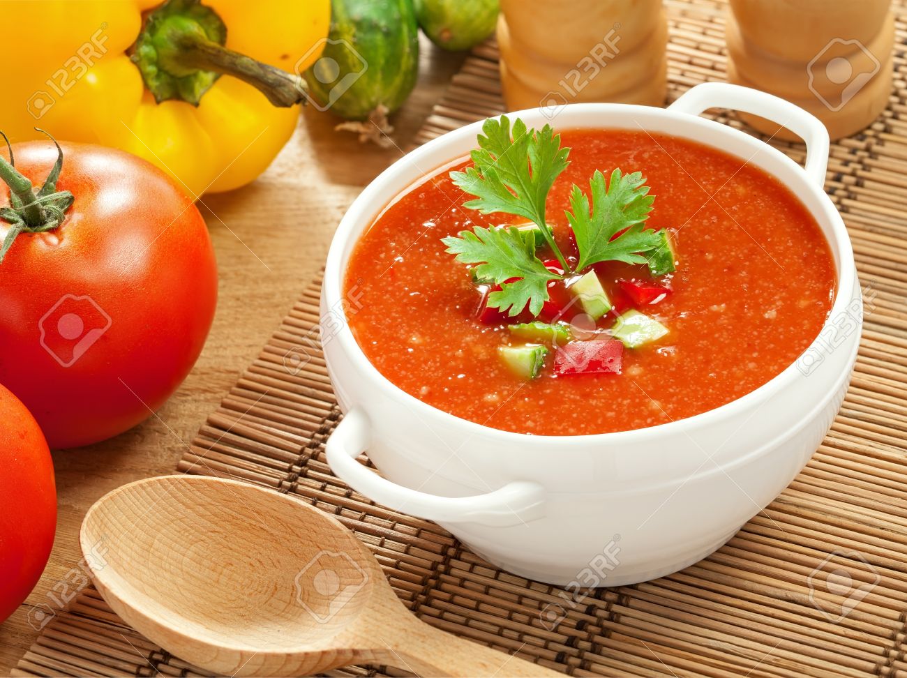 17844723-Gazpacho-and-ingredients-on-a-table-vegetable-soup-Stock-Photo