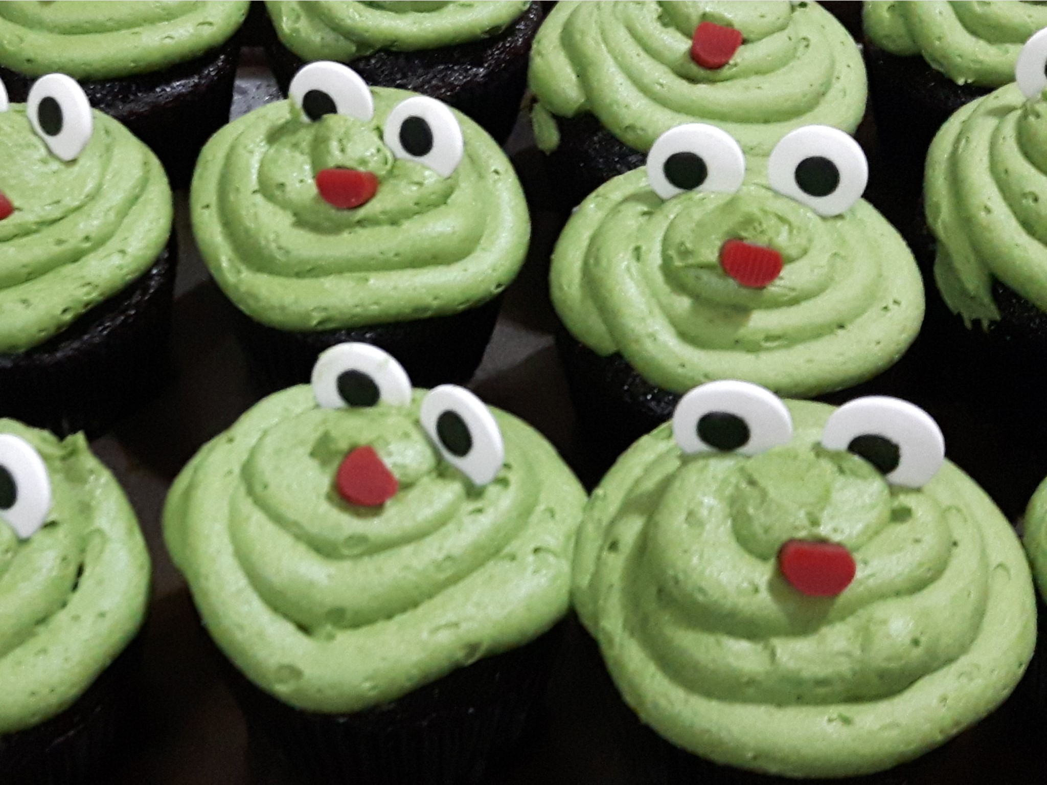 Frog Cup Cakes